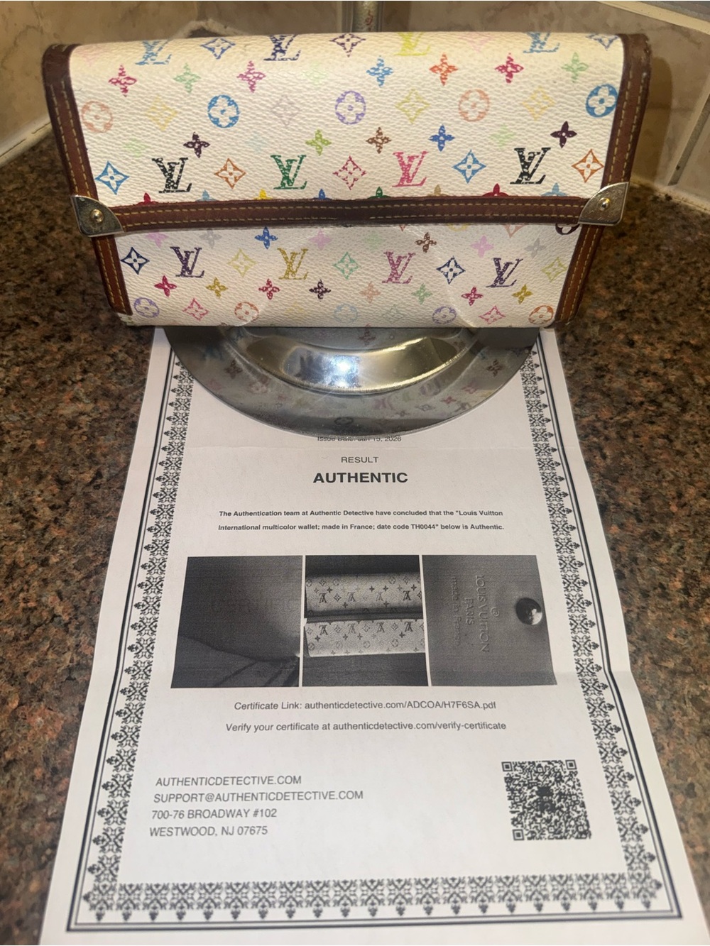 Louis Vuitton white Murakami Fold-Over Wallet with COA - Picture 10 of 10